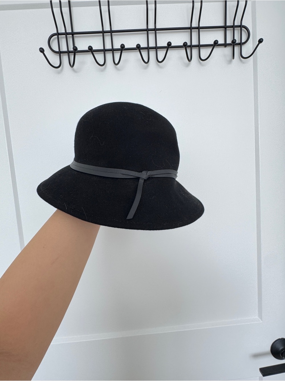Classic Black Wool Cloche Hat - Unbranded